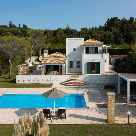 Villa Beachfront Dionysos - With Private