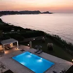 Villa Beachfront Dionysos - With Private Sidárion
