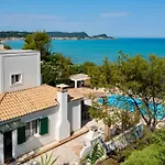 Villa Beachfront Dionysos - With Private Sidárion