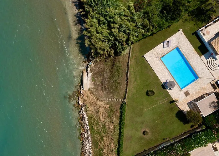 Villa Beachfront Dionysos - With Private Sidárion
