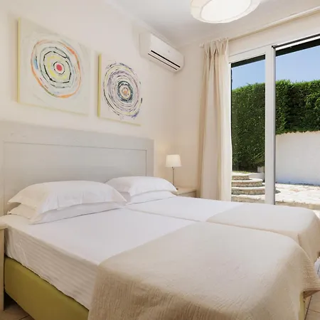 Beachfront Dionysos - With Private * Sidárion