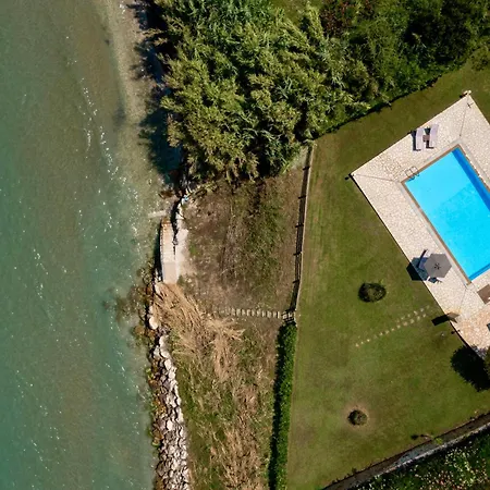 Villa Beachfront Dionysos - With Private Sidárion