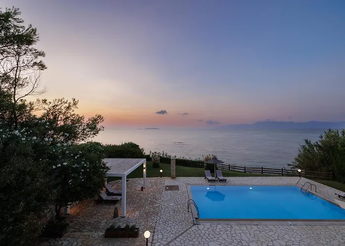 Villa Beachfront Dionysos - With Private *